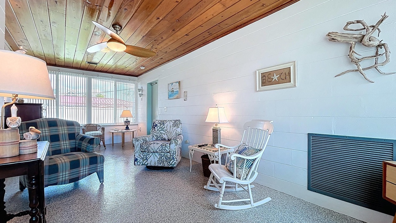 Photo of Bedroom in Holmes Beach