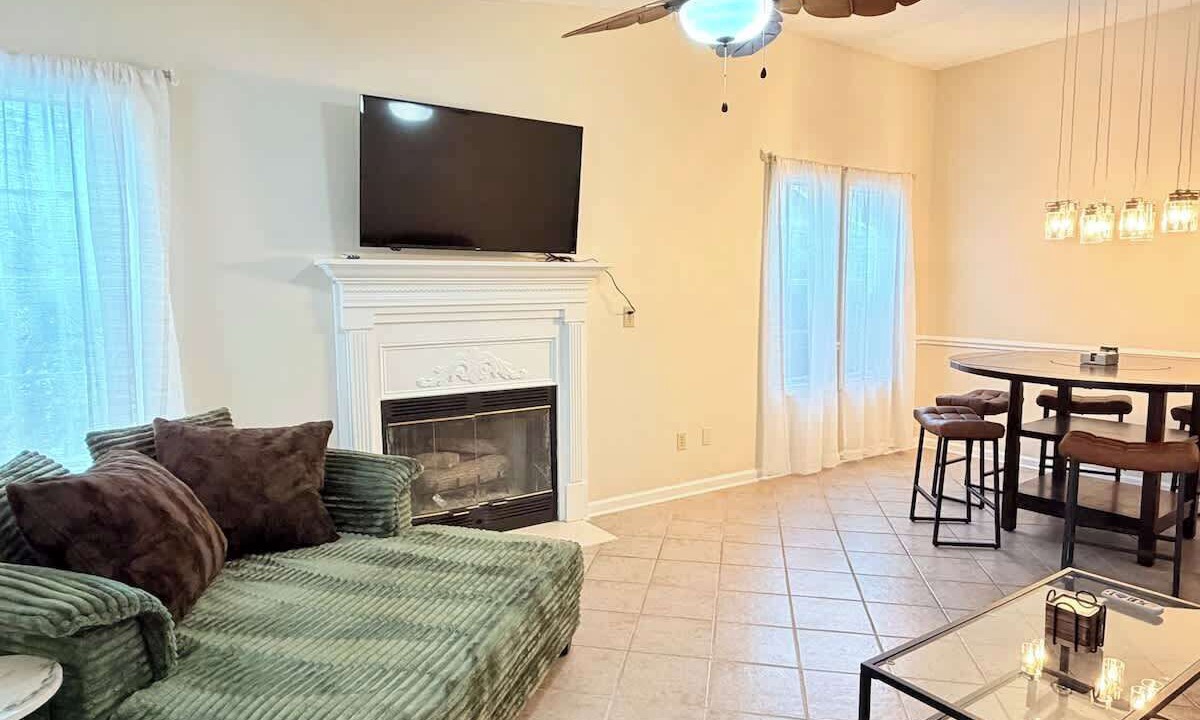 Photo of Livingroom in Little River