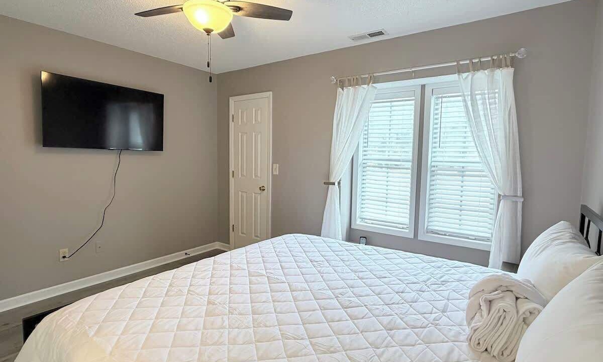 Photo of Bedroom in Little River