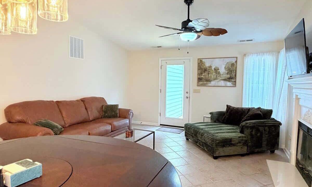 Photo of Livingroom in Little River