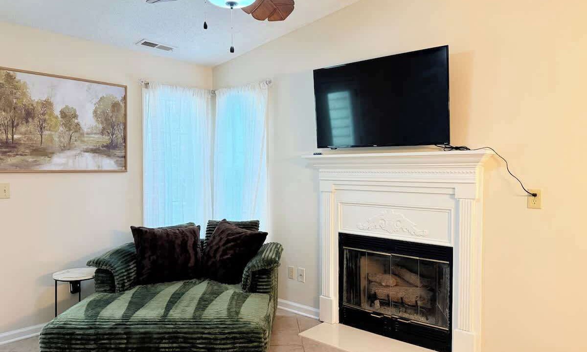 Photo of Livingroom in Little River