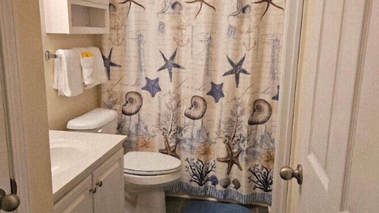 Photo of Bathroom in Carolina Yacht Landing