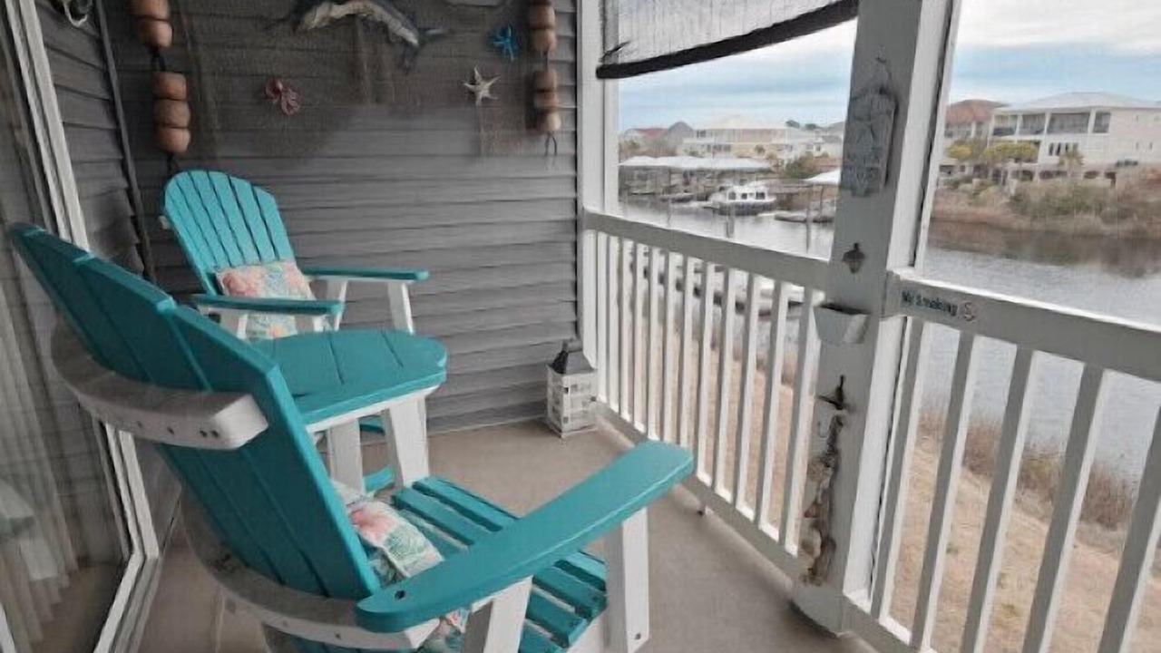 Photo of Patio Balcony in Carolina Yacht Landing