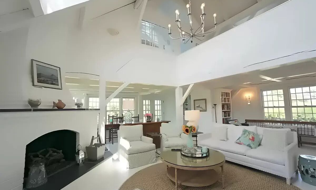 Photo of Livingroom in Nantucket