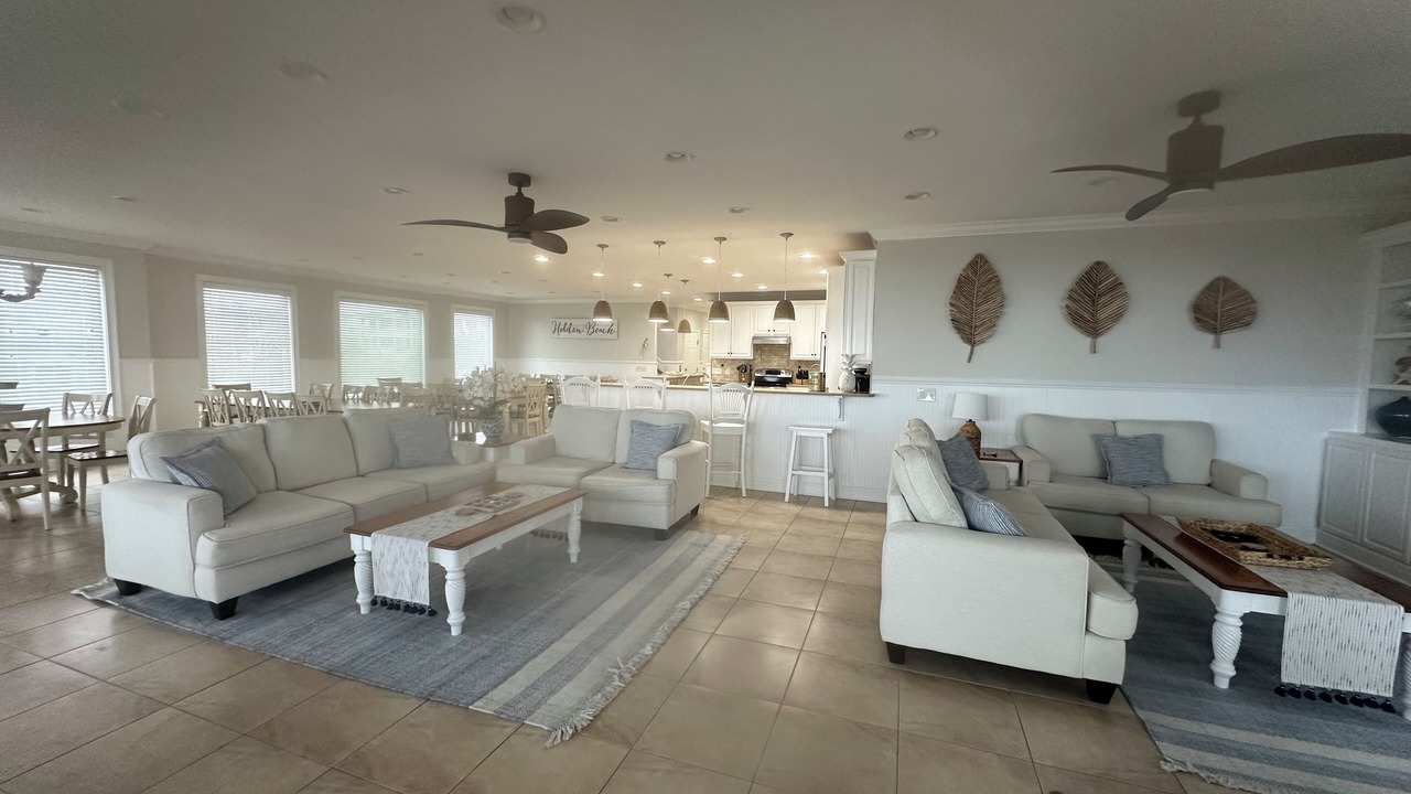 Photo of Livingroom in Holden Beach