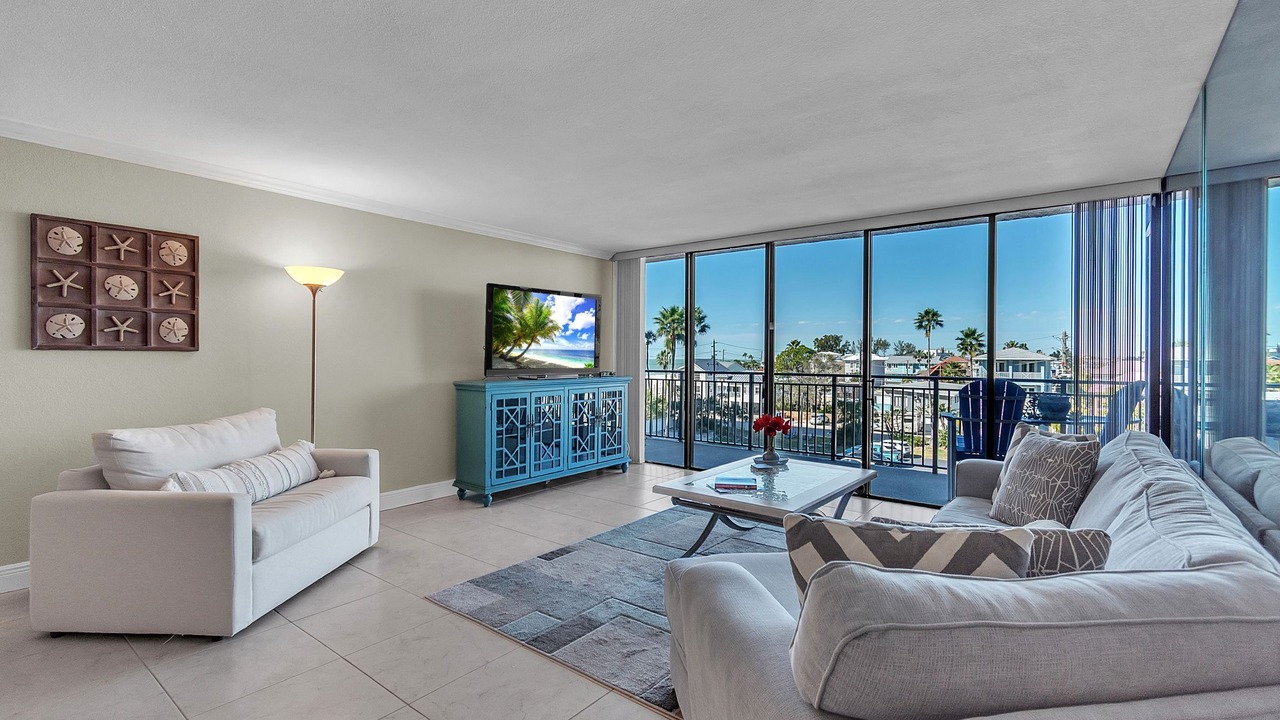 Photo of Patio Balcony in Sunset Beach