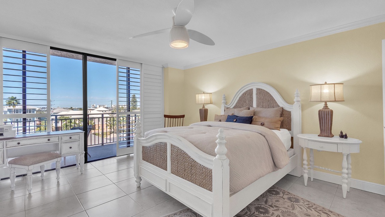 Photo of Patio Balcony in Sunset Beach