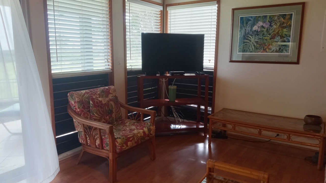 Photo of Livingroom in Punaluu
