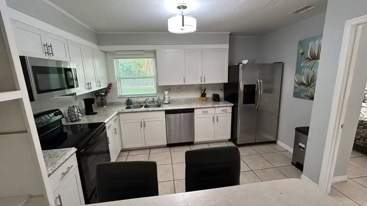 Photo of Kitchen in South Gate Ridge