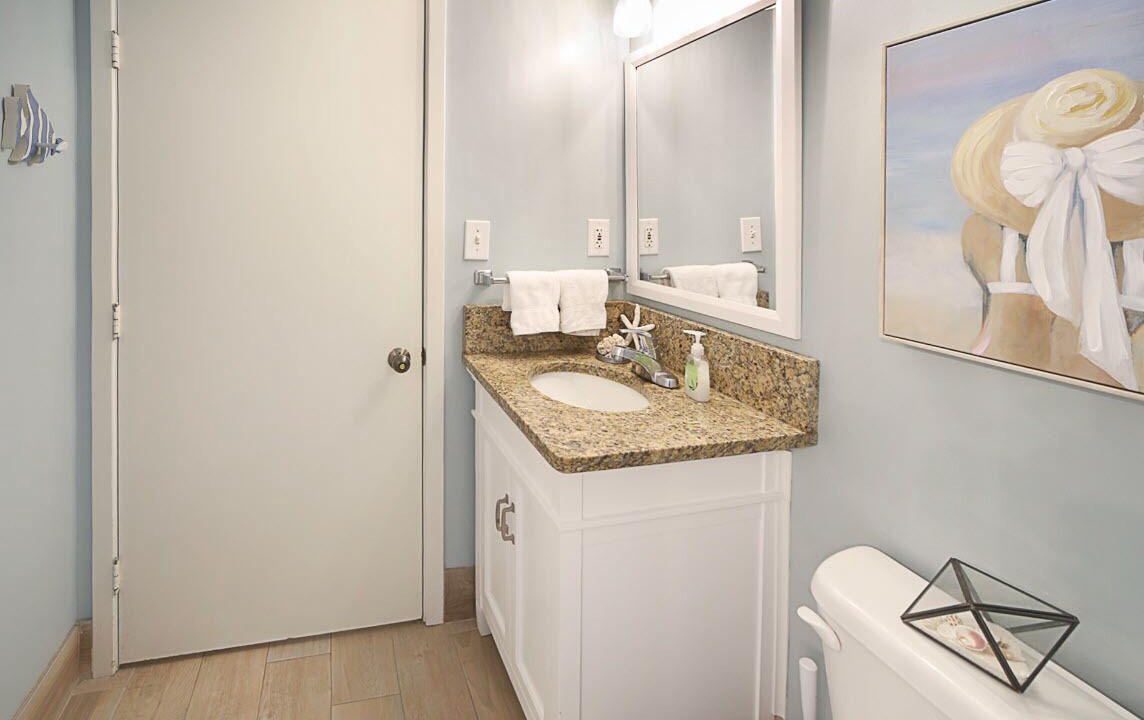 Photo of Bathroom in Ash