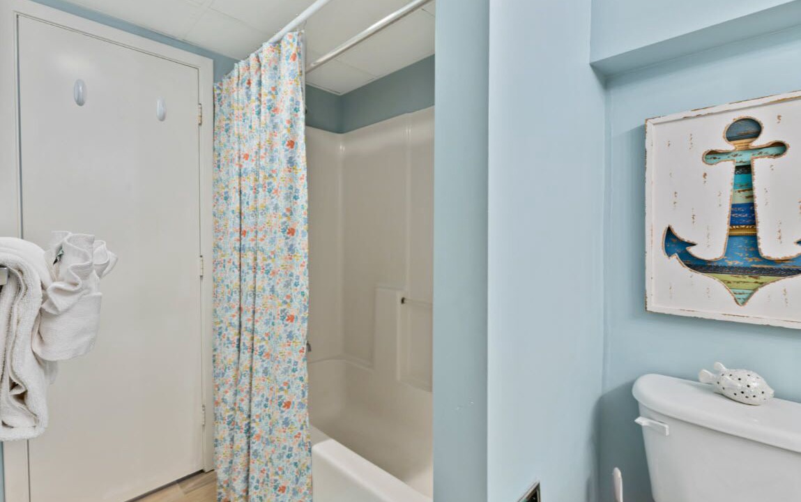 Photo of Bathroom in Ash