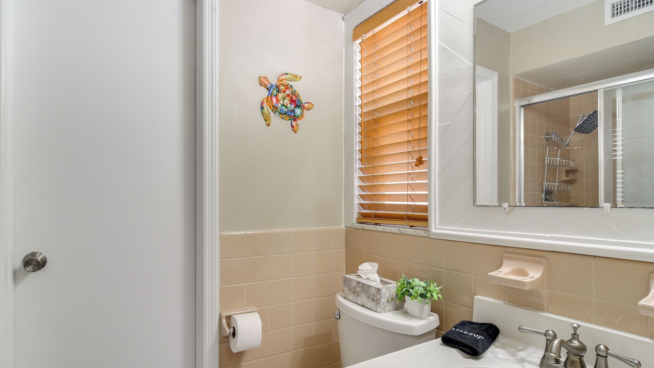 Photo of Bathroom in Harbor Hills