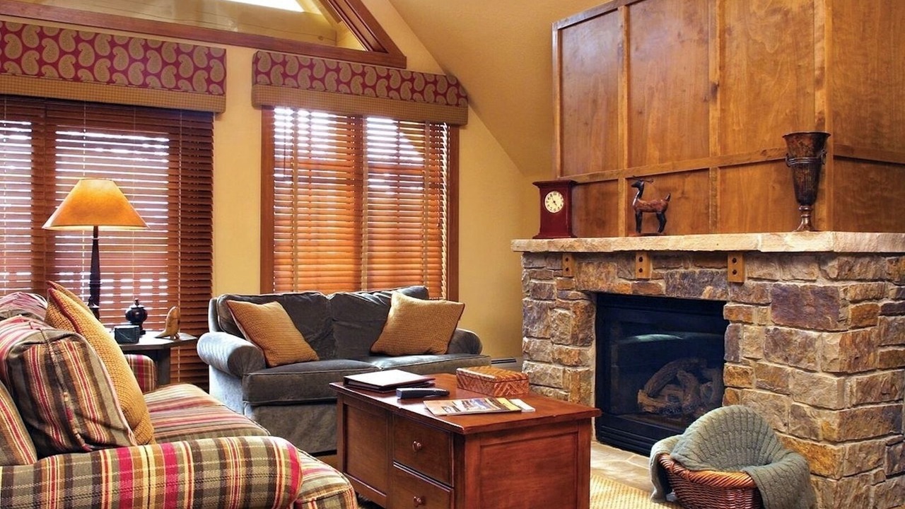 Photo of Bedroom in Peak 9
