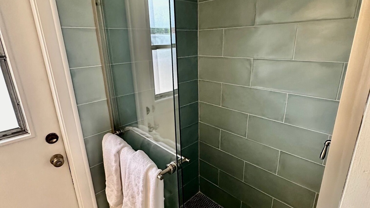 Photo of Bathroom in South Gate Ridge