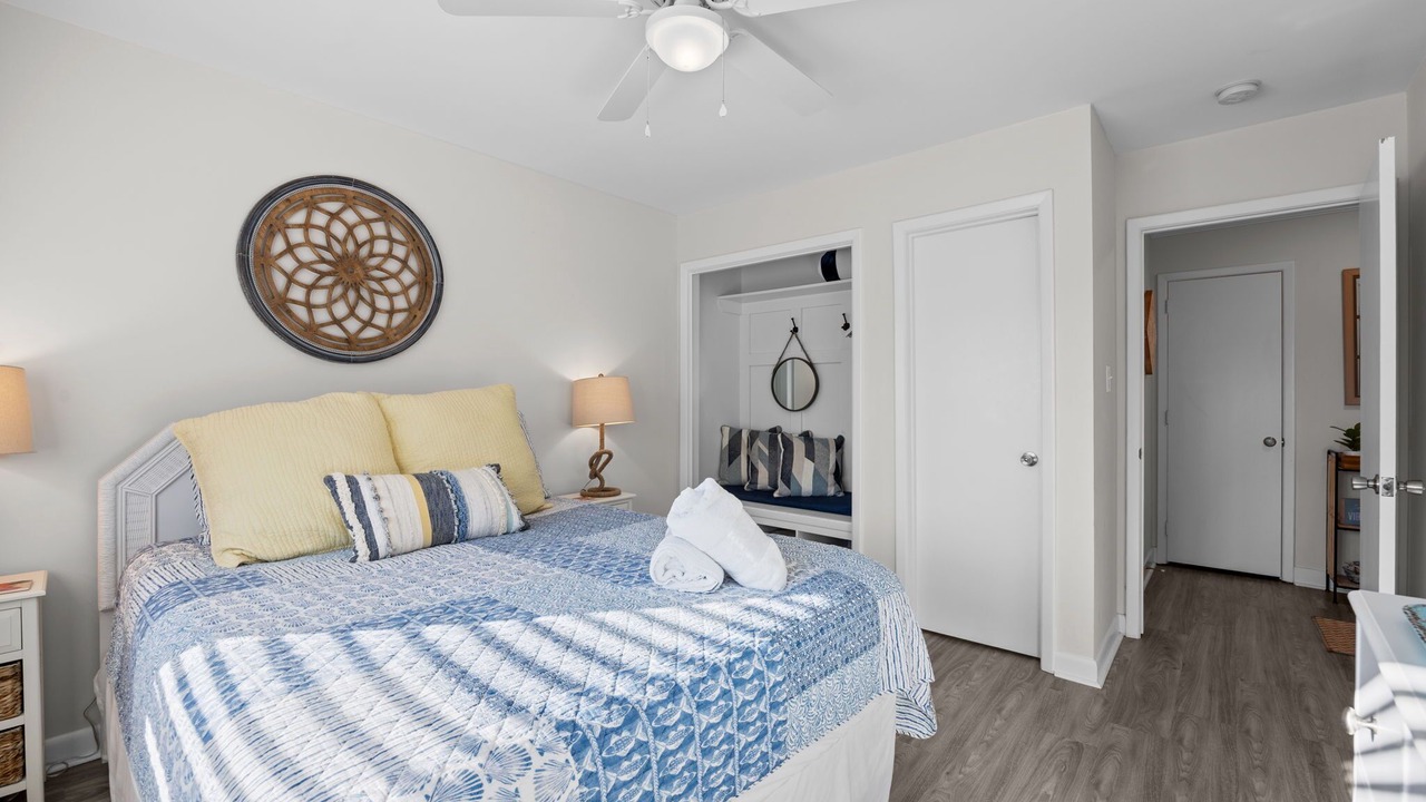 Photo of Bedroom in Caswell Beach