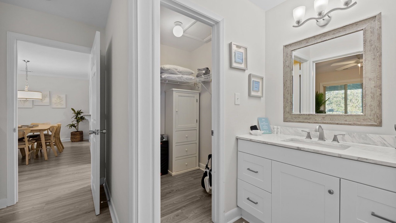Photo of Bedroom in Caswell Beach