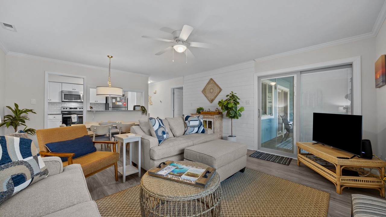 Photo of Livingroom in Caswell Beach