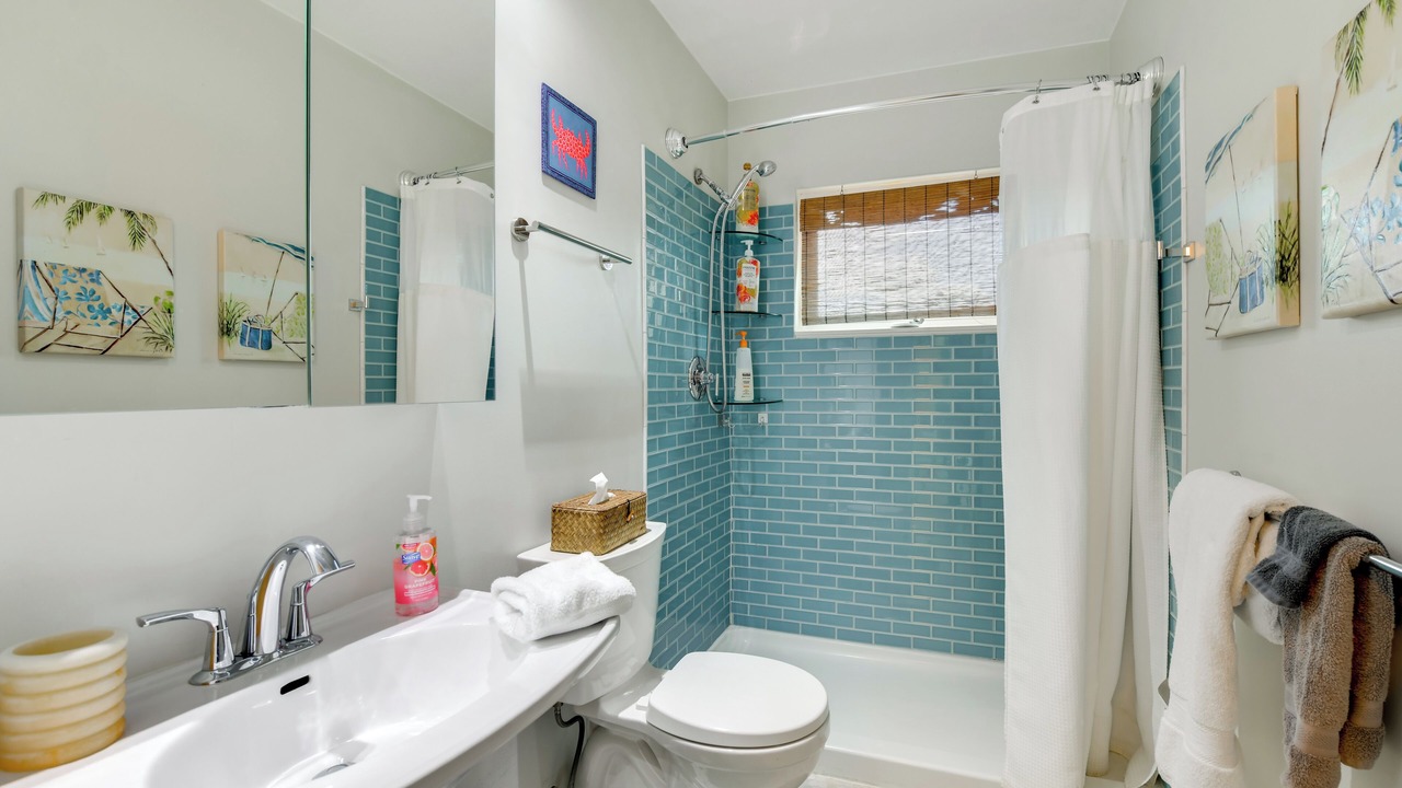 Photo of Bathroom in South Gate Ridge