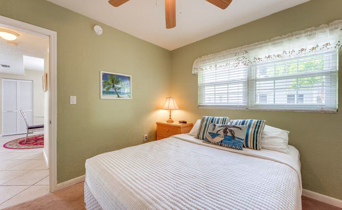 Photo of Bedroom in Capri Isle