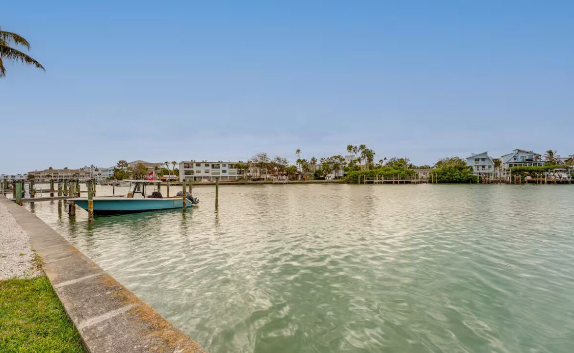 Photo of Others in Capri Isle