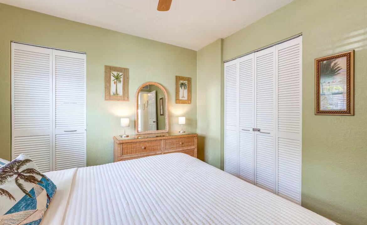 Photo of Bedroom in Capri Isle