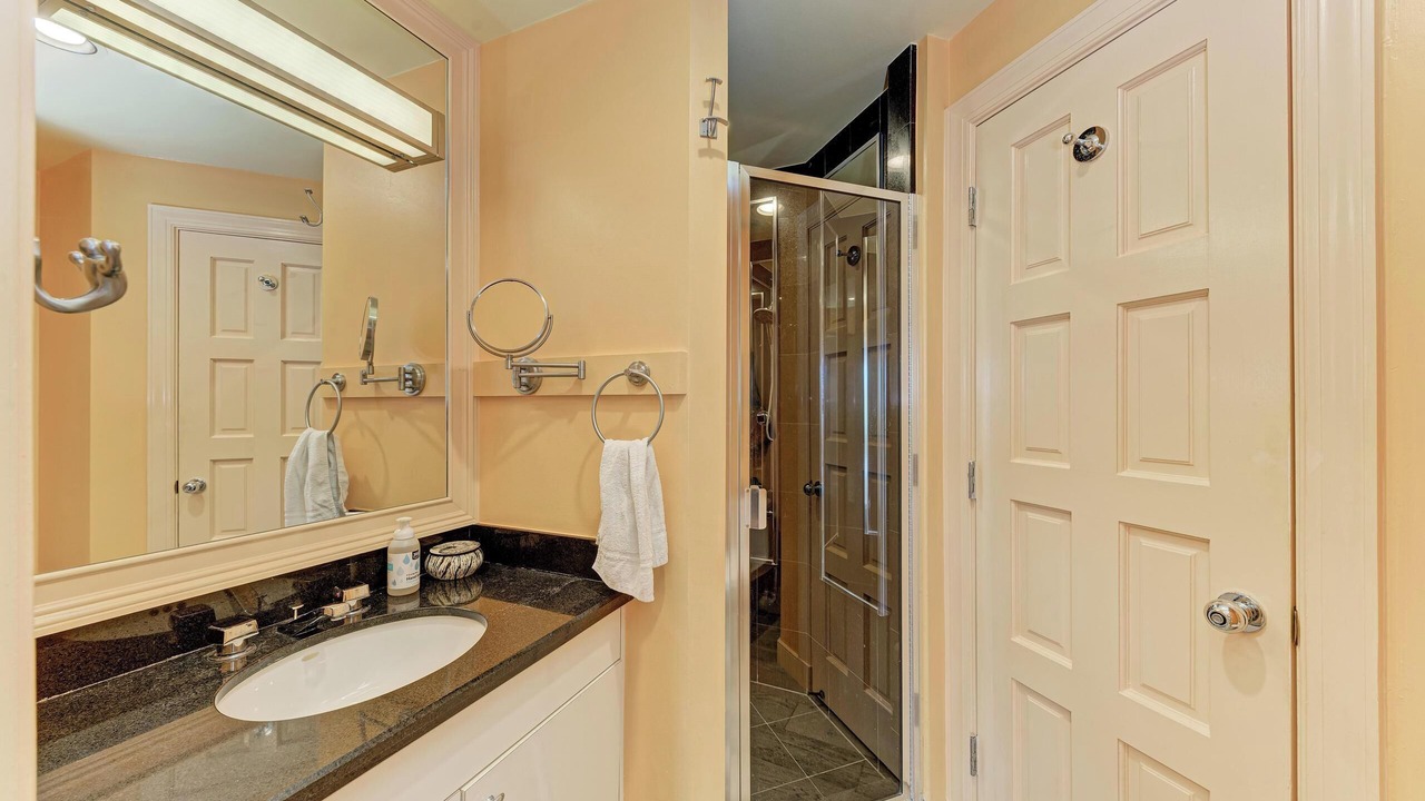 Photo of Bathroom in Longboat Key
