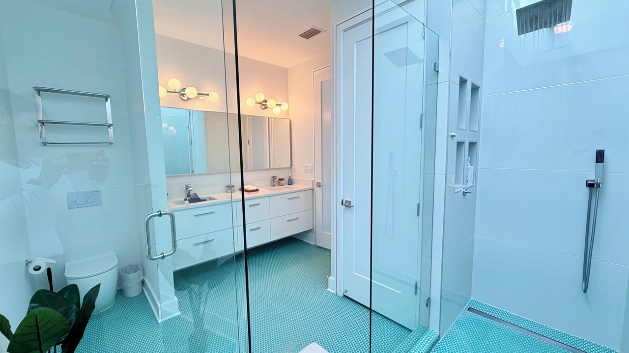 Photo of Bathroom in Riverside Heights