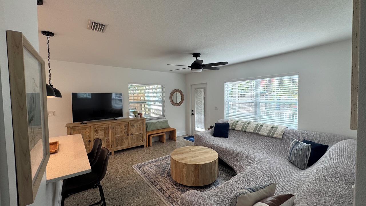 Photo of Livingroom in Sunset Beach