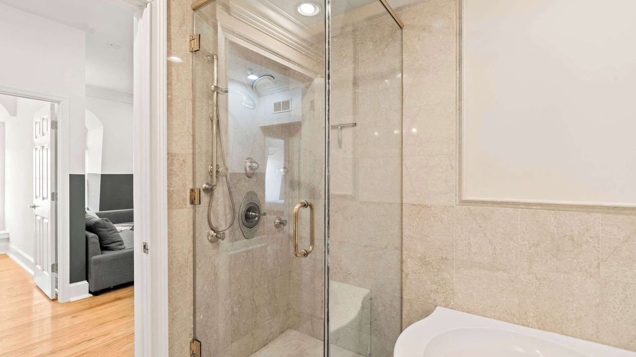 Photo of Bathroom in Old City