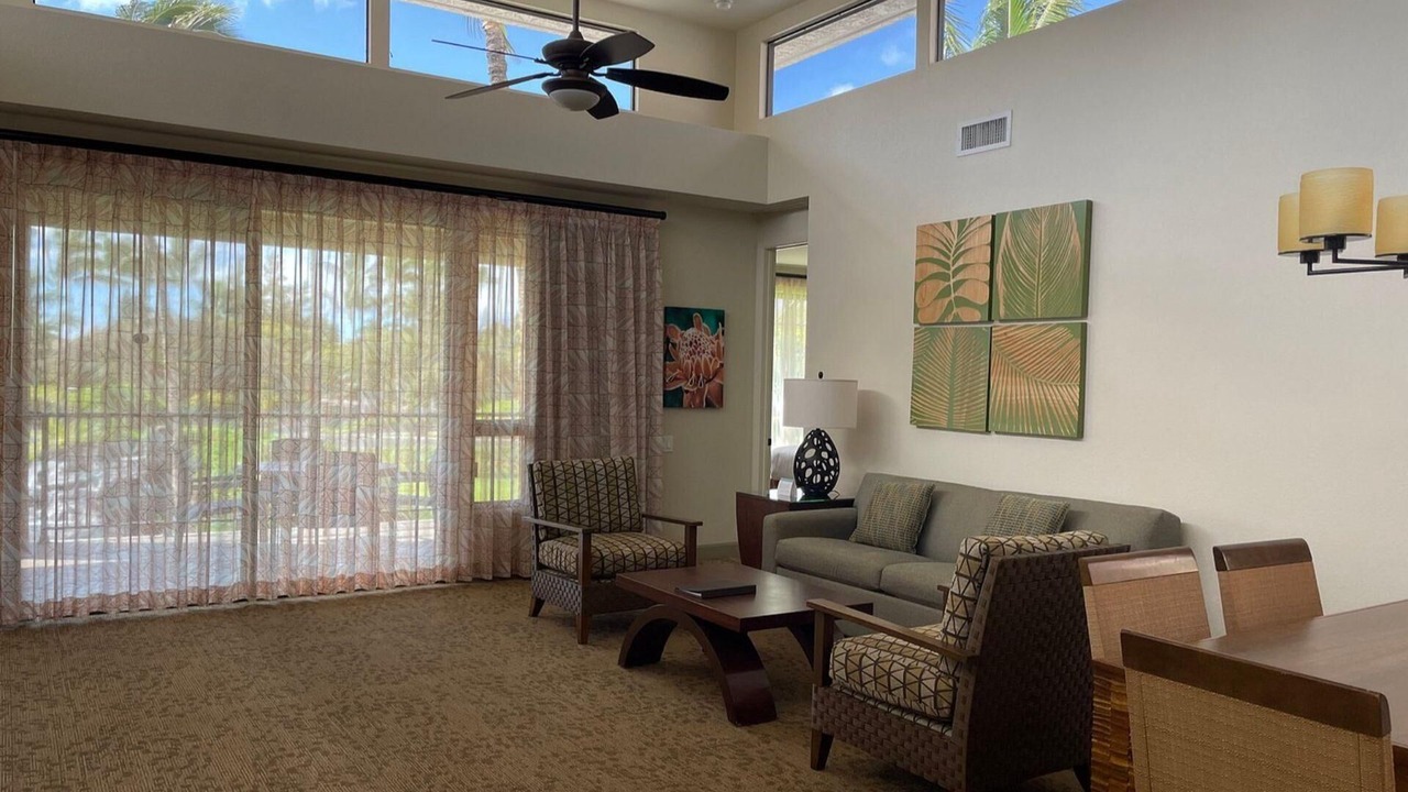 Photo of Livingroom in Waikoloa