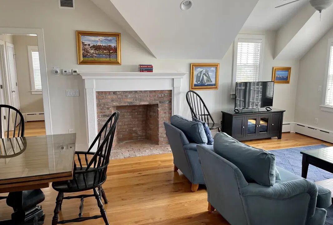 Photo of Livingroom in Tom Nevers