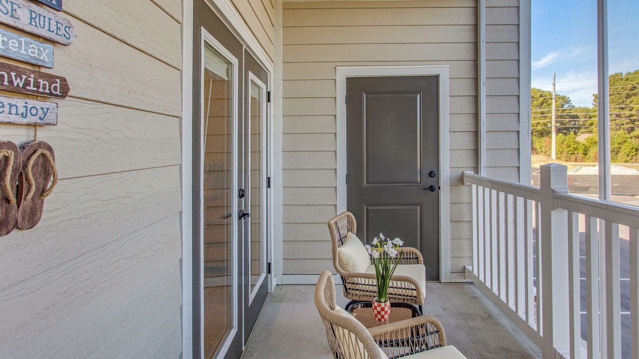 Photo of Patio Balcony in Calabash