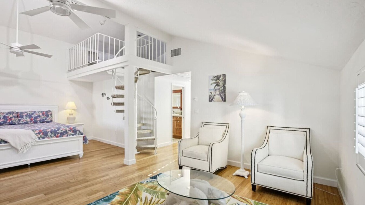 Photo of Bedroom in Siesta Key