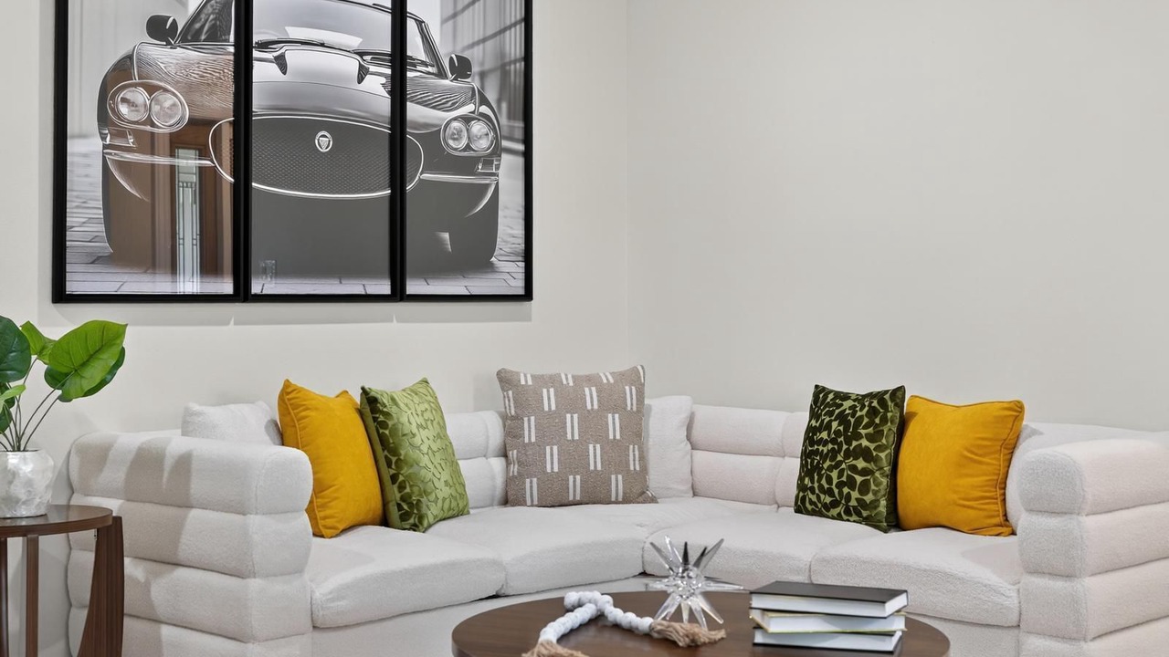 Photo of Livingroom in Sarasota Springs