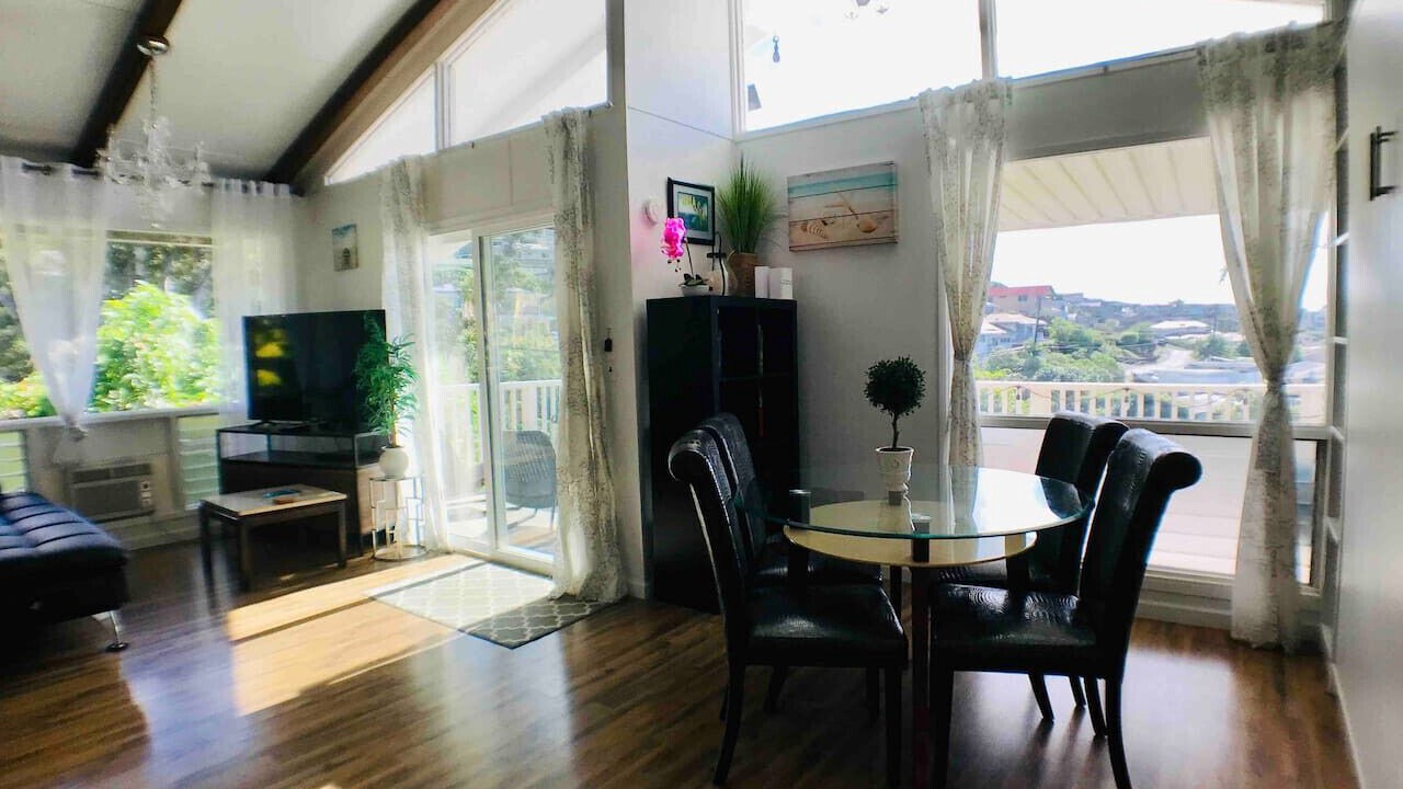 Photo of Livingroom in Kaimuki