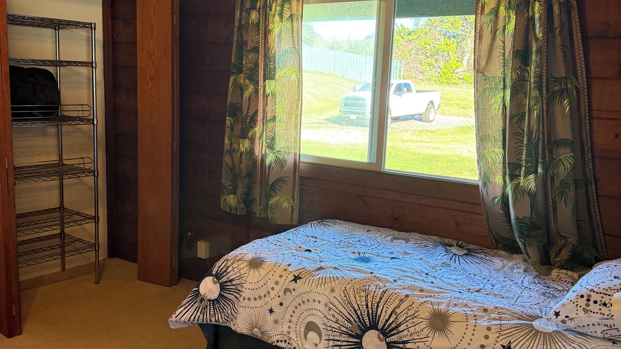 Photo of Bedroom in Naalehu
