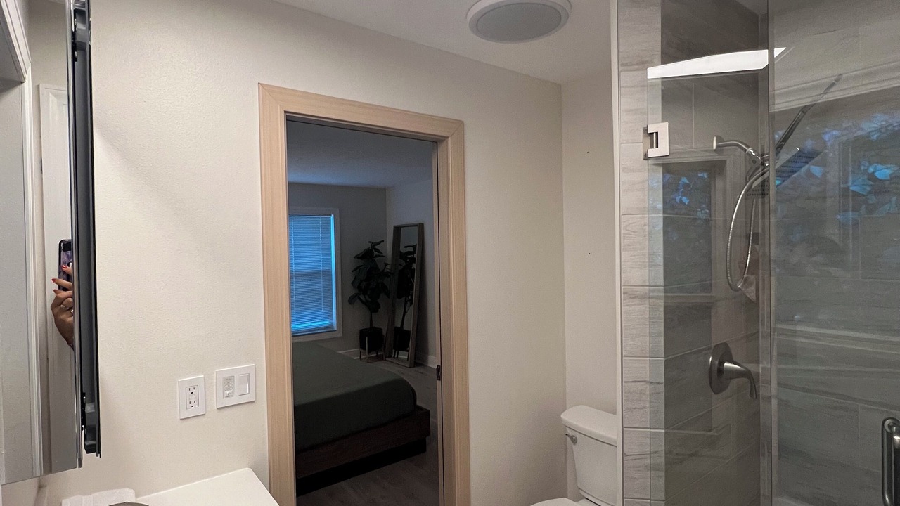 Photo of Bathroom in South Gate Ridge
