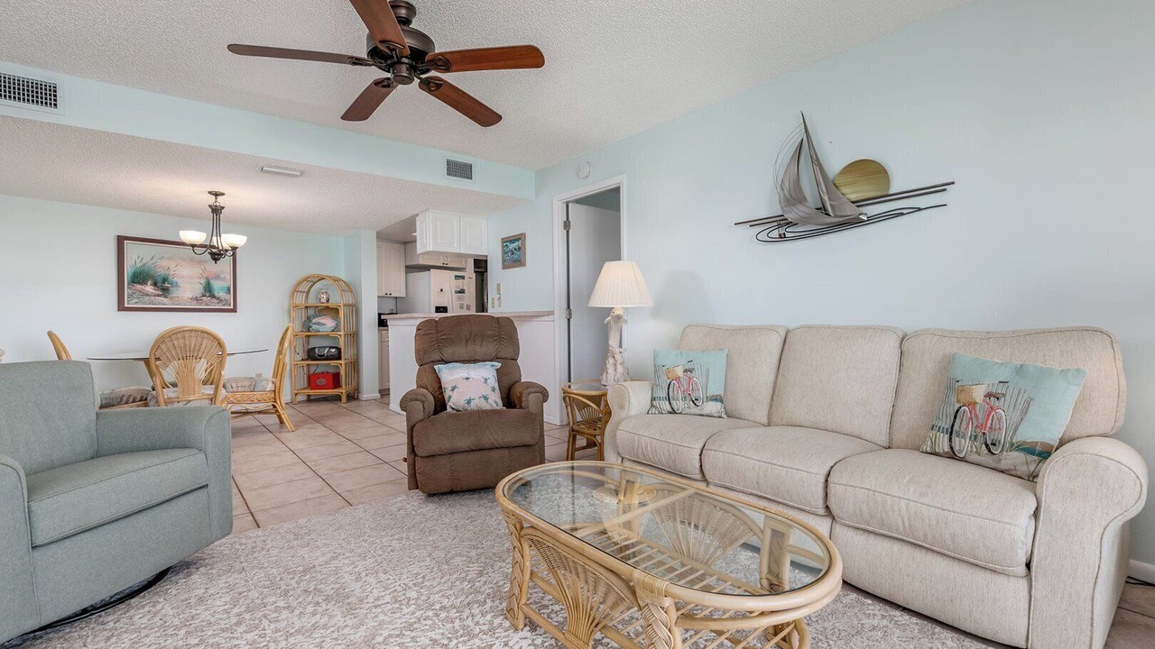 Photo of Livingroom in Sunset Beach
