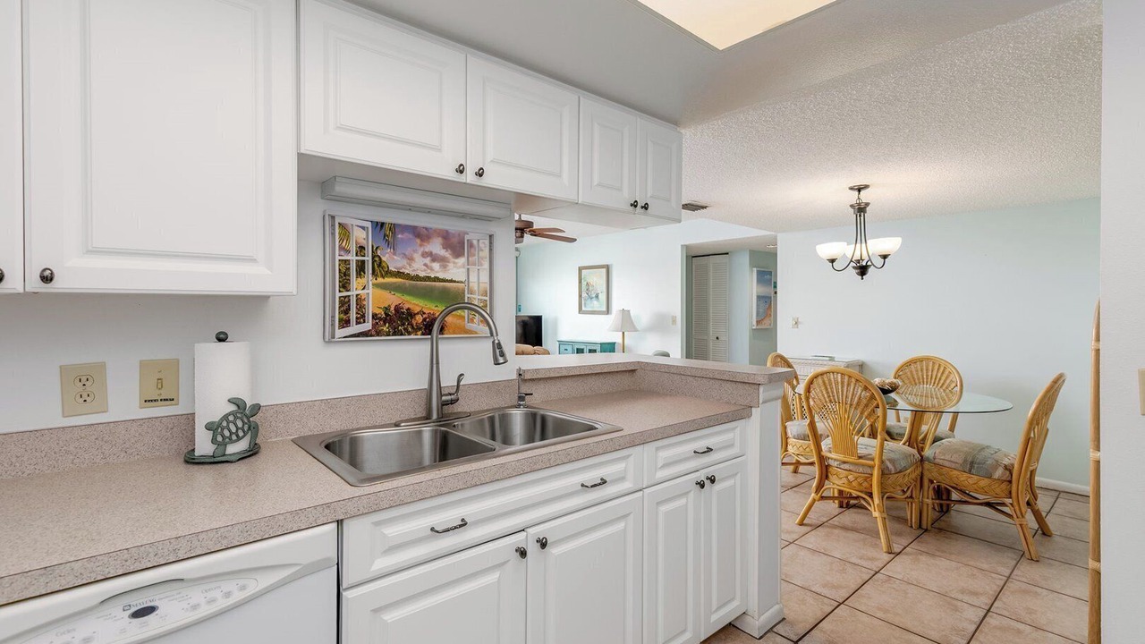 Photo of Kitchen in Sunset Beach