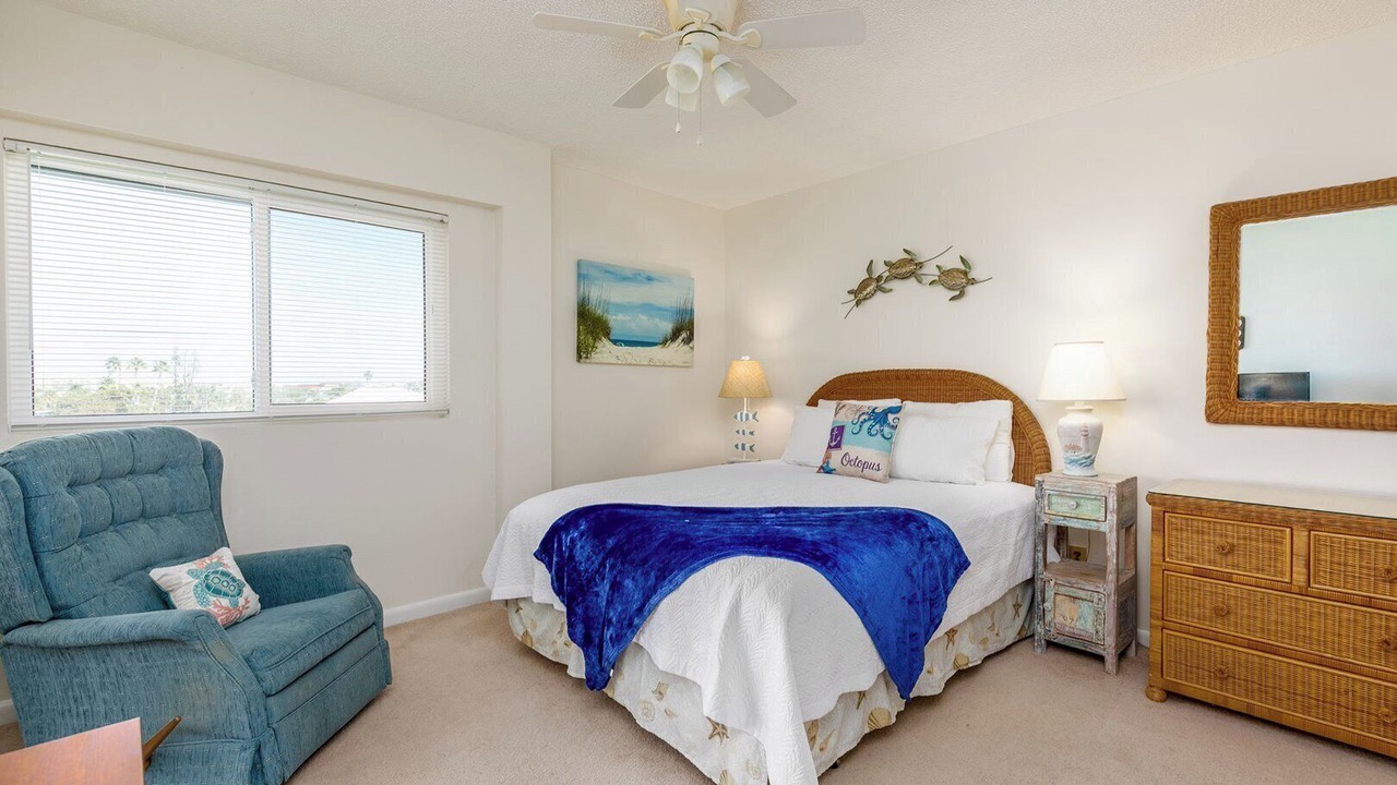 Photo of Bedroom in Sunset Beach