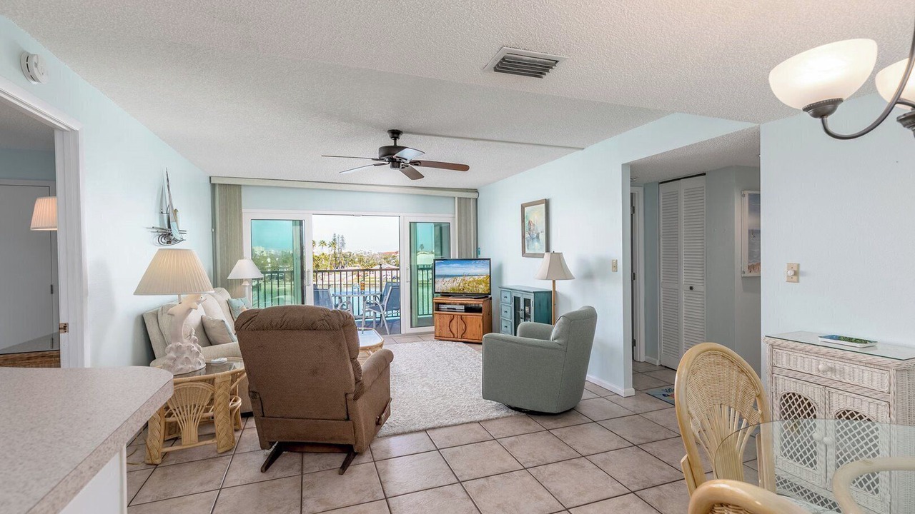 Photo of Livingroom in Sunset Beach