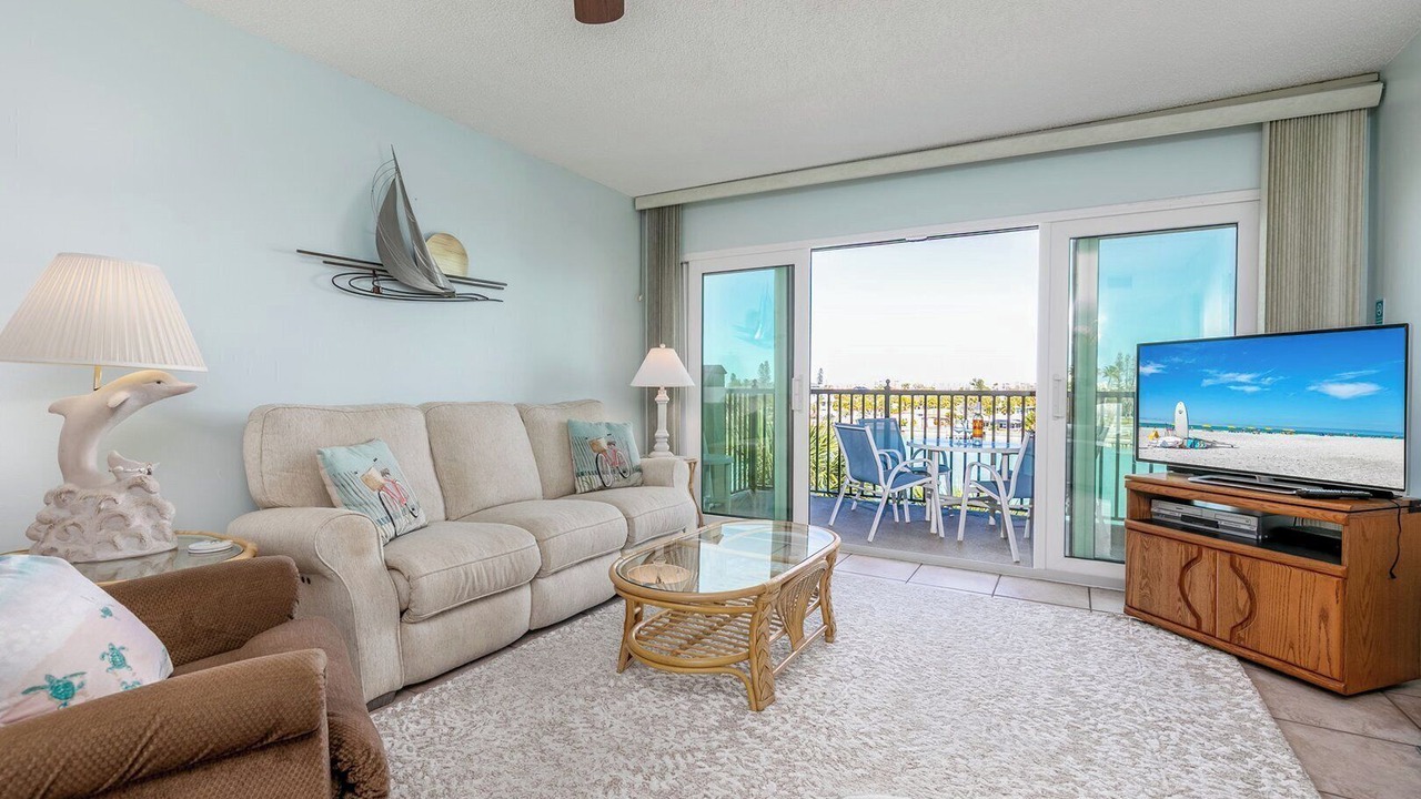 Photo of Livingroom in Sunset Beach