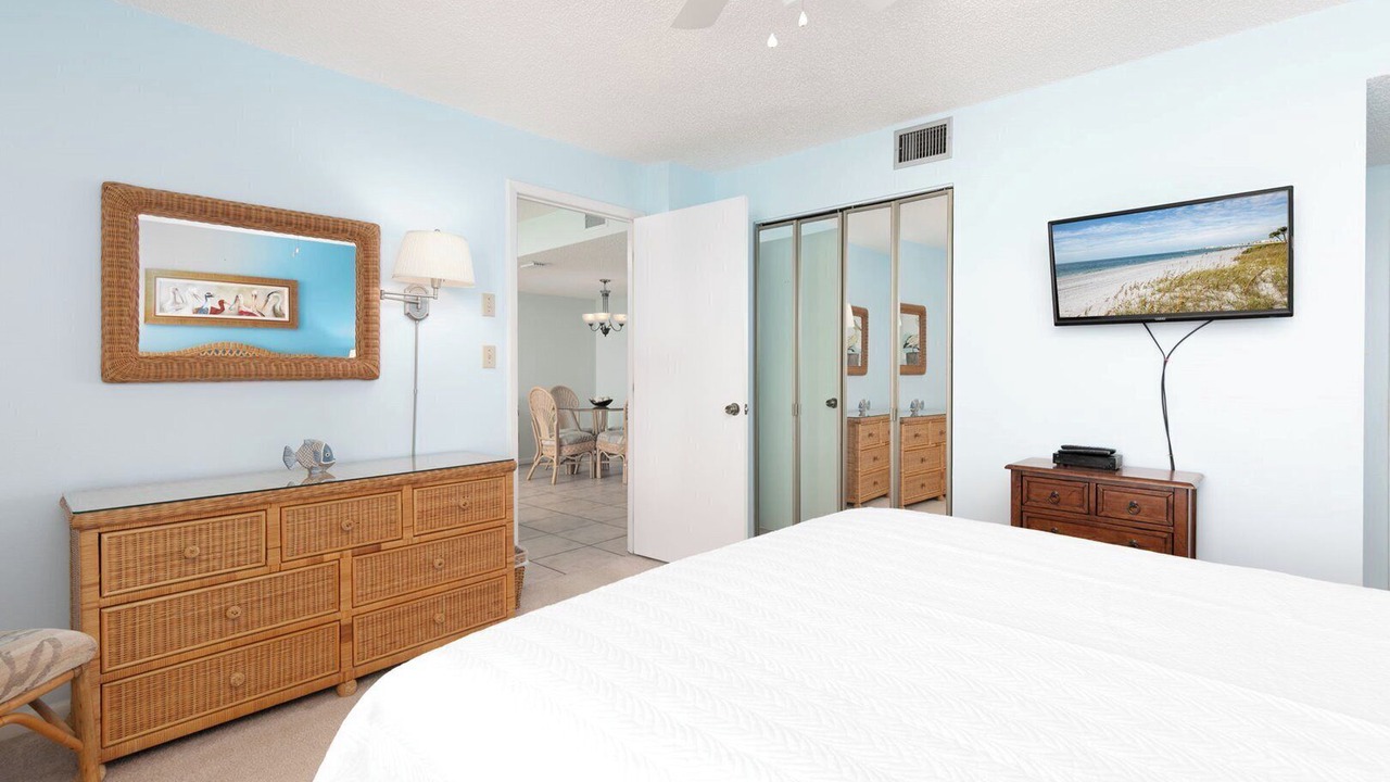 Photo of Bedroom in Sunset Beach