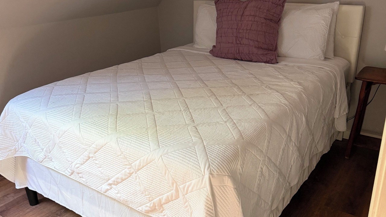 Photo of Bedroom in Lamoine