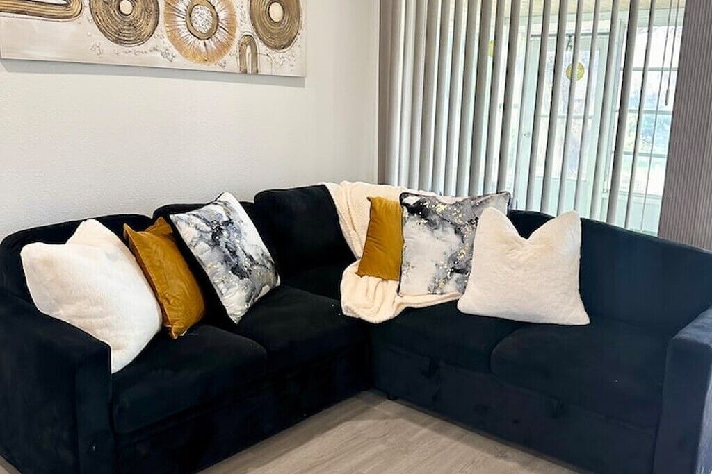 Photo of Livingroom in Anona