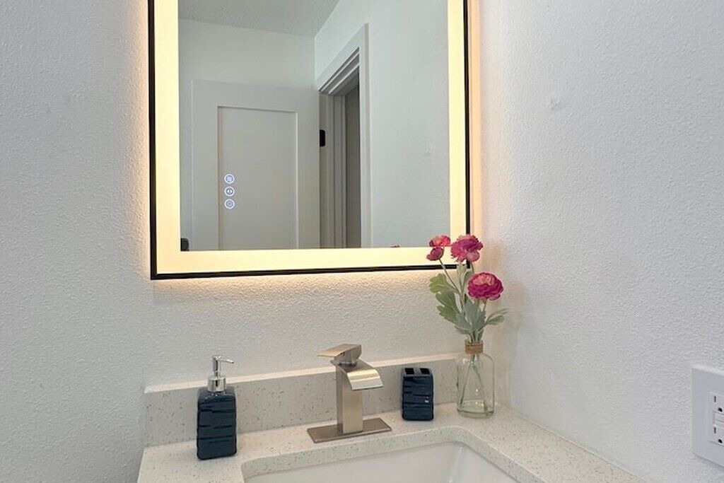 Photo of Bathroom in Anona