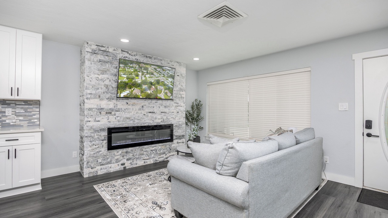 Photo of Livingroom in South Gate Ridge