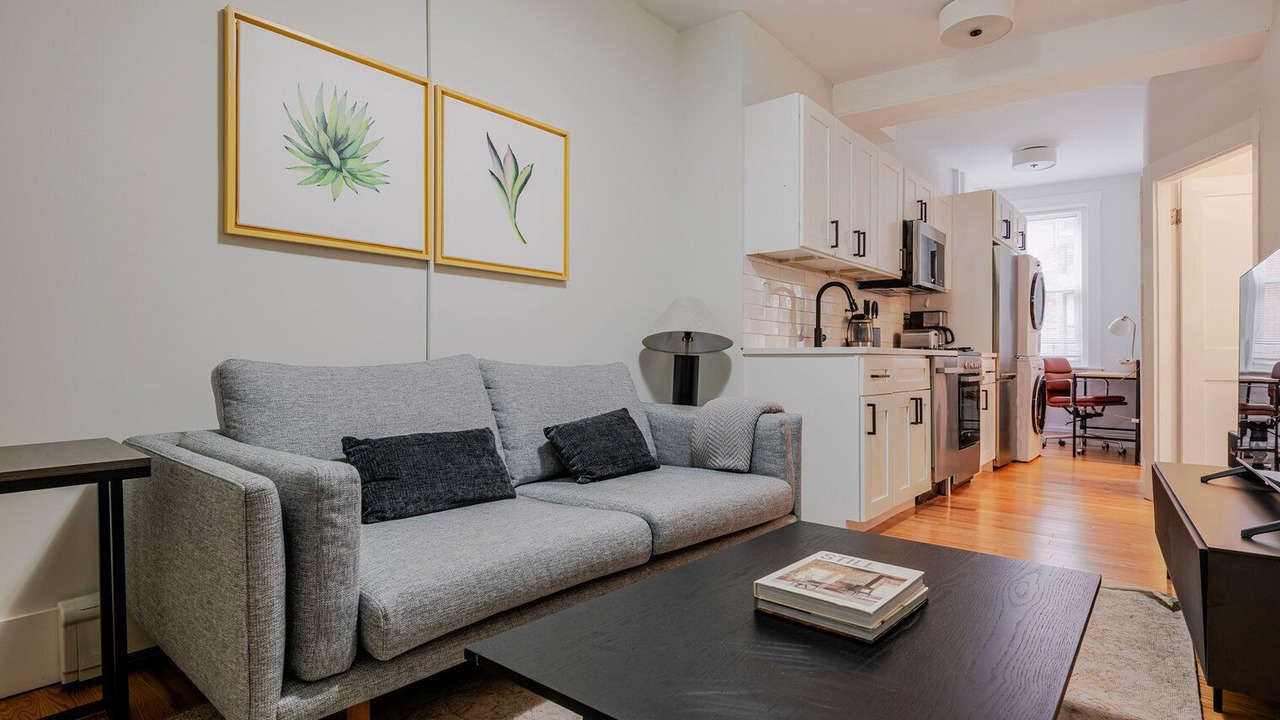 Photo of Livingroom in North End