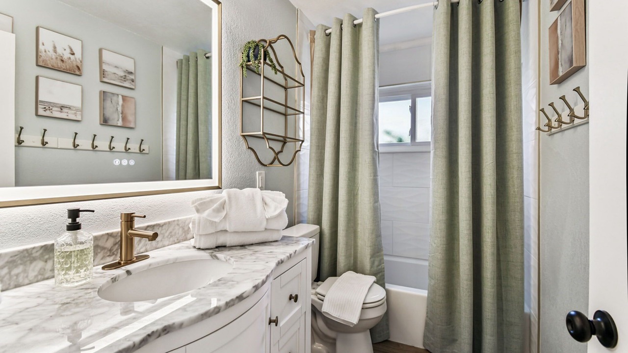 Photo of Bathroom in Capri Isle