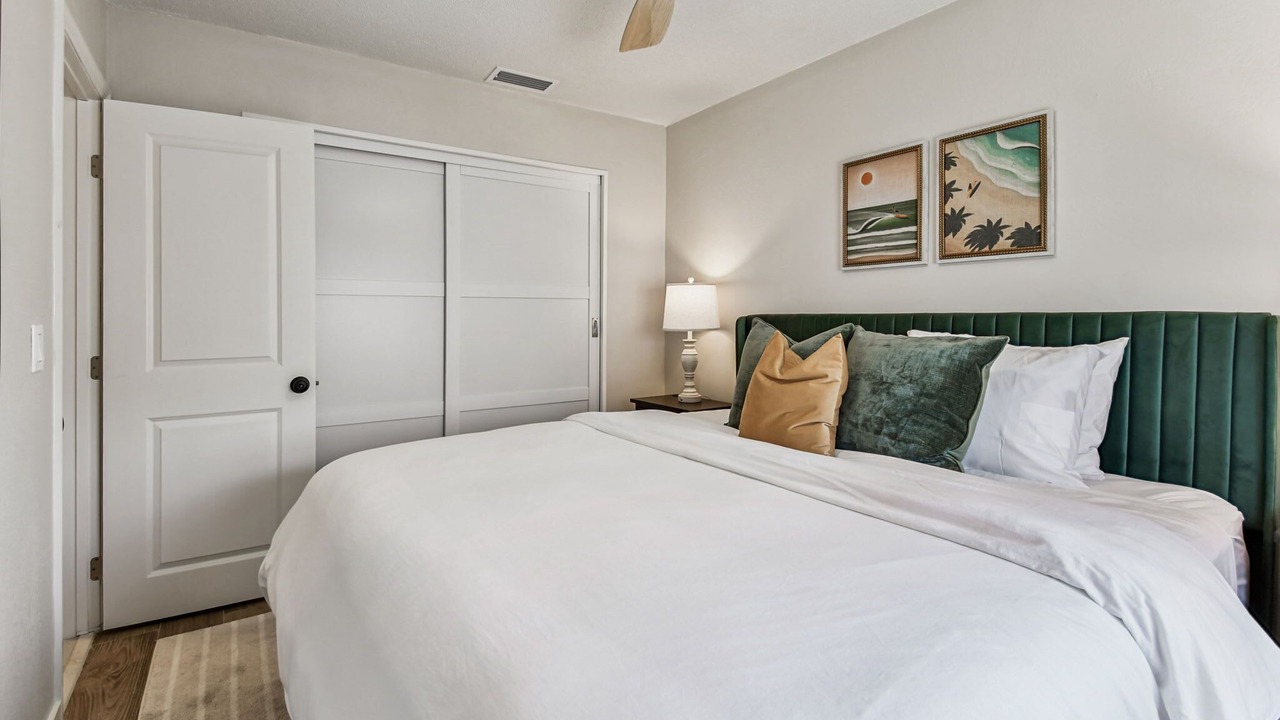 Photo of Bedroom in Capri Isle